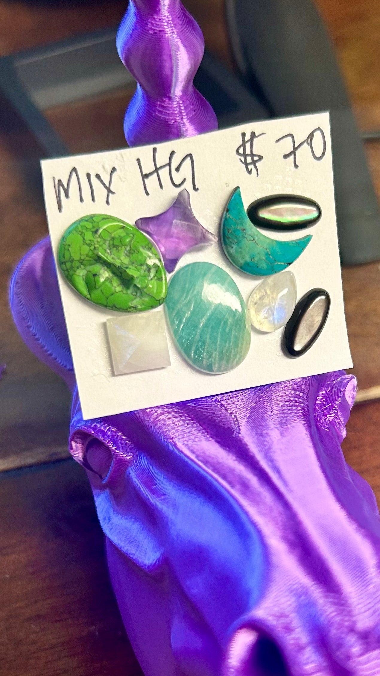 Mix of high grade cabochons