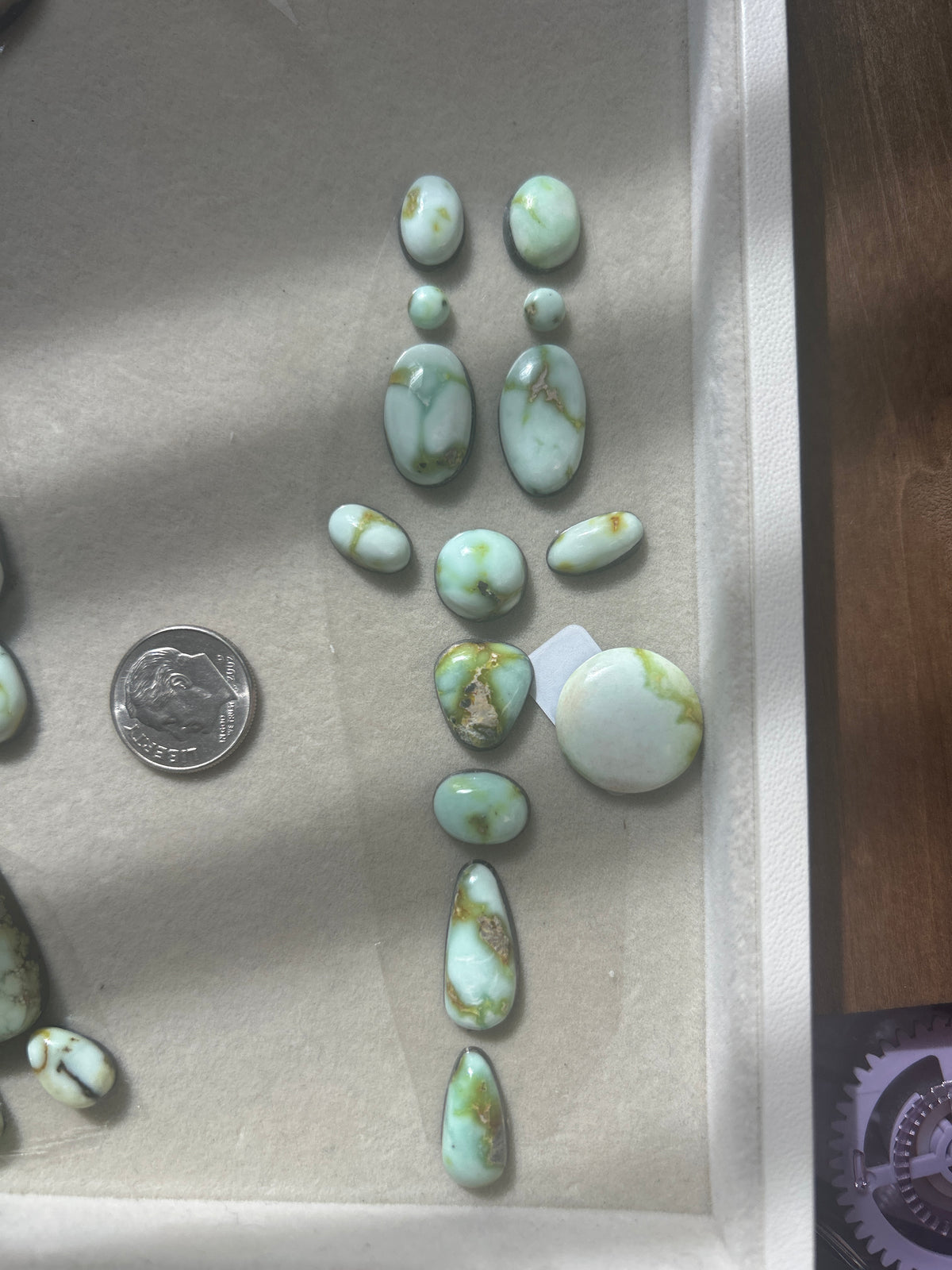 Palomino cabochon set 55 carats